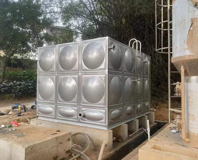 吐鲁番不锈钢水箱日常维护，304不锈钢生活水箱的清洗方法