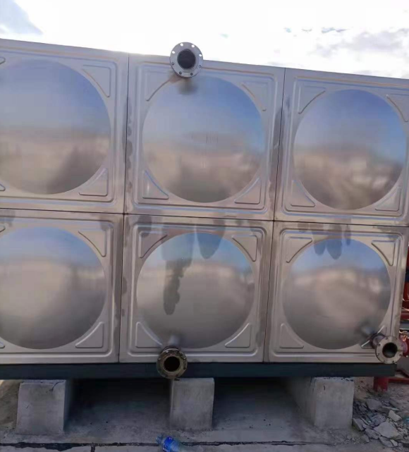 吐鲁番组合式不锈钢水箱，玻璃钢水箱的替代品，不锈钢冲压板组合水箱